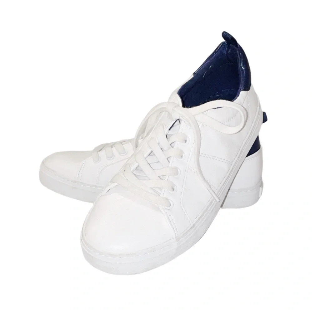 OLD NAVY Boy's White Shoes Size 5
